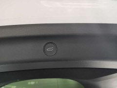 Tesla Model Y rear-wheel drive version - фото 13