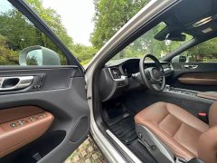 Volvo XC60 B5 four-wheel drive Zhiyi luxury version - фото 12