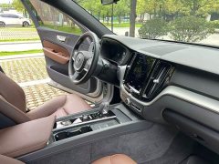 Volvo XC60 B5 four-wheel drive Zhiyi luxury version - фото 14
