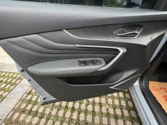 Lynk & Co Venucia Big V 260T Idol Edition - фото 15