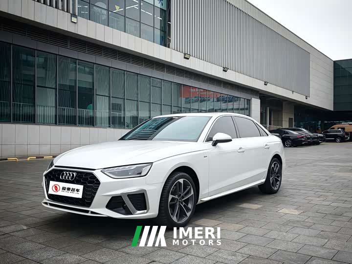 Audi A4L 2 Million Edition 40 TFSI Fashion Dynamic - автомобиль из Китая