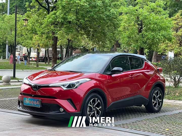 Toyota C-HR 2020 2.0L Leading Edition - автомобиль из Китая
