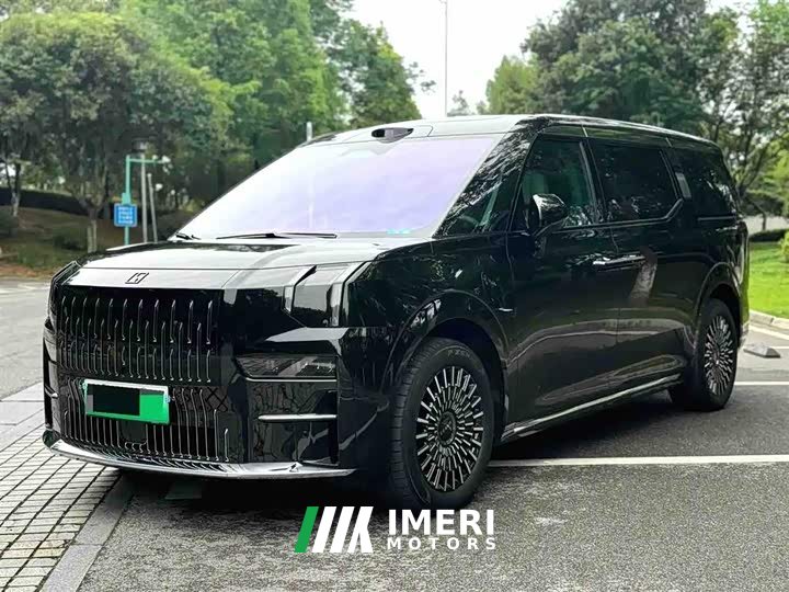 Zeekr 009 2024 seven-seat aisle version four-wheel drive 108kWh - автомобиль из Китая