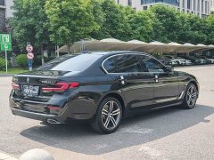 BMW 5 Series facelift 530Li leading luxury package - фото 3