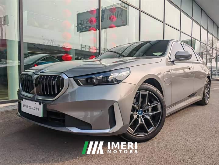 BMW i5 2024 eDrive 35L Exclusive Luxury Package - автомобиль из Китая