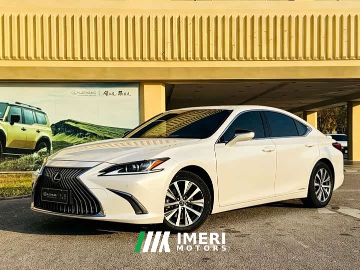 Lexus ES 2020 300h Excellence Edition National V - автомобиль из Китая
