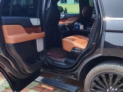 Lexus Navigator 2022 3.5T Black Gold Presidential Edition - фото 12