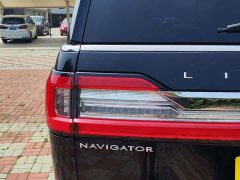 Lexus Navigator 2022 3.5T Black Gold Presidential Edition - фото 7