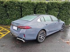 BMW i5 eDrive 35L Exclusive M Sports Package - фото 4