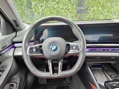 BMW i5 eDrive 35L Exclusive M Sports Package - фото 7
