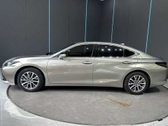 Lexus ES 200 Premium Edition - фото 5