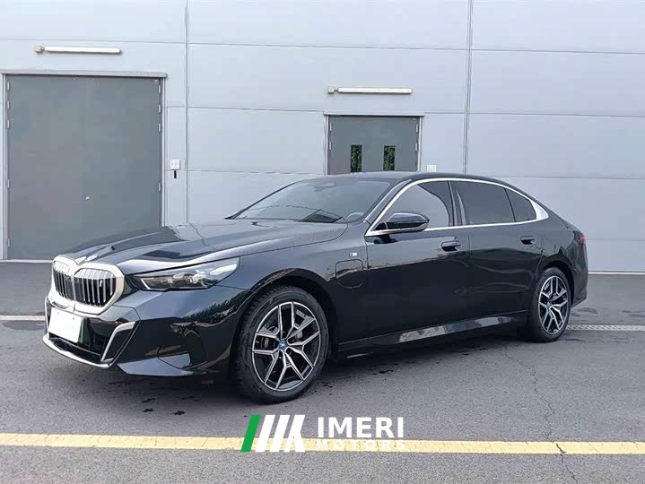 BMW i5 eDrive 35L M Sport Package