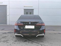 BMW i5 eDrive 35L M Sport Package - фото 3