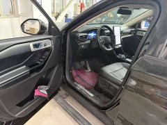 Ford Explorer 2020 EcoBoost 285 four-wheel drive titanium version 6 seats - фото 5