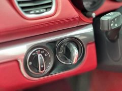 Porsche 718 Boxster 2.0T - фото 8