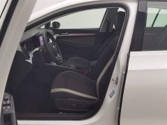 Volkswagen Golf 2024 280TSI DSG Pro Master Edition - фото 10