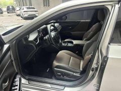 Lexus ES 200 Excellence Edition - фото 6