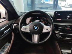 BMW 5 Series 2022 525Li M Sports Package - фото 10