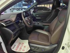 Toyota Granvia 2.5L Hybrid Premium PLUS AWD - фото 10