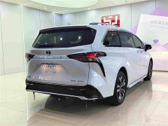 Toyota Granvia 2.5L Hybrid Premium PLUS AWD - фото 6