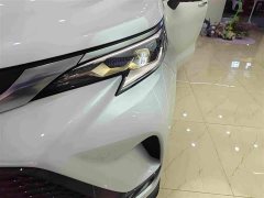 Toyota Granvia 2.5L Hybrid Premium PLUS AWD - фото 9