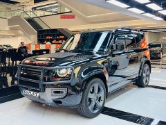 Land Rover Defender Facelift 110 5.0T V8 - фото 1