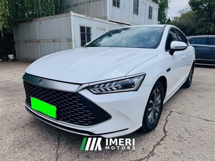 BYD Qin PLUS DM-i smart driving version 55KM leading - автомобиль из Китая