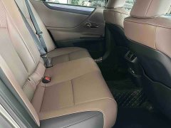 Lexus ES 200 Premium Edition - фото 13