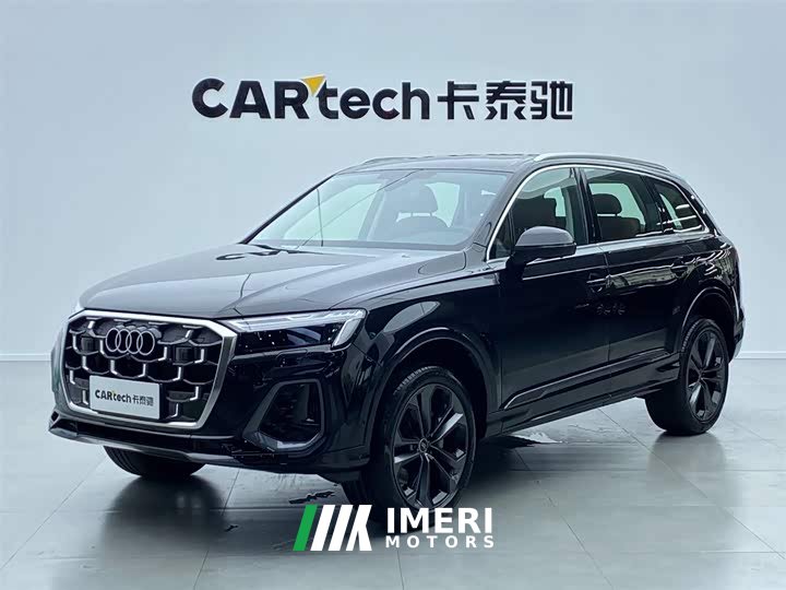 Audi Q7 55 TFSI quattro S line Sport - автомобиль из Китая