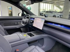NIO ES8 Six-seater Executive Deluxe Edition - фото 9