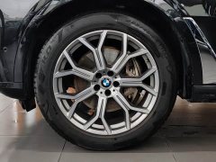 BMW X7 2024 xDrive40i Leading Luxury Package - фото 20