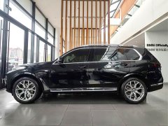 BMW X7 2024 xDrive40i Leading Luxury Package - фото 4
