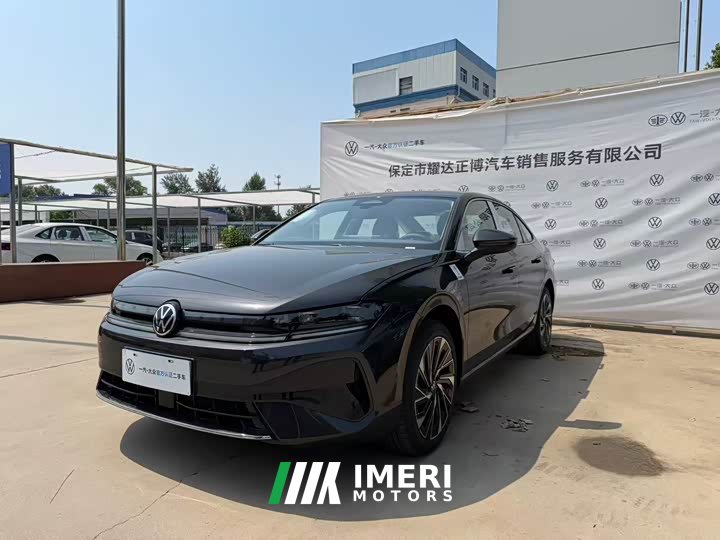 Volkswagen Sagitar L 300TSI DSG luxury - автомобиль из Китая