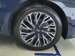 Hongqi H5 2.0T automatic smart connected flag version - фото 6