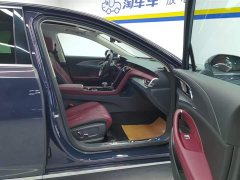 Hongqi H5 2.0T automatic smart connected flag version - фото 8
