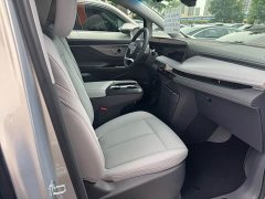 Buick GL8 Lu Zun Exclusive Edition - фото 11
