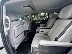 Buick GL8 Lu Zun Exclusive Edition - фото 6