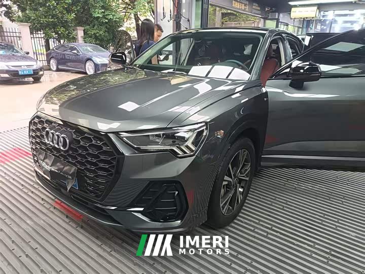 Audi Q3 40 TFSI Fashion Dynamic Edition - автомобиль из Китая