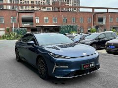 Geely Galaxy Star 8 130km EM-i Premium Edition - фото 3