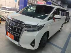 Toyota Alphard 2021 Hybrid 2.5L Luxury - фото 1