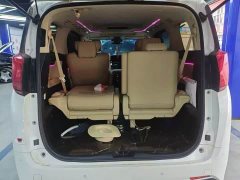Toyota Alphard 2021 Hybrid 2.5L Luxury - фото 6