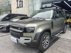 Land Rover Defender 2022 110 P400 Dark Special Edition - фото 1