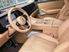 AITO Wenjie M8 extended range Max version 37kWh 6-seater version (192-line lidar) - фото 3