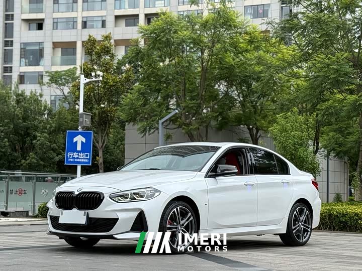 BMW 1 Series facelift 125i M Sports Night Edition - автомобиль из Китая