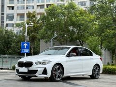 BMW 1 Series facelift 125i M Sports Night Edition - фото 1