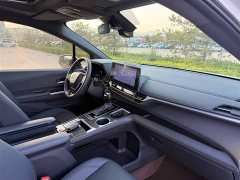 Toyota SIENNA 2.5L Hybrid Premium Edition - фото 11