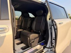 Toyota SIENNA 2.5L Hybrid Premium Edition - фото 14