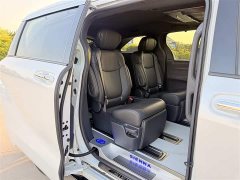 Toyota SIENNA 2.5L Hybrid Premium Edition - фото 15