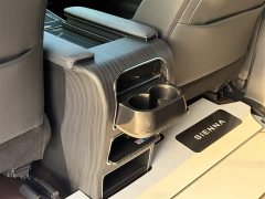 Toyota SIENNA 2.5L Hybrid Premium Edition - фото 16