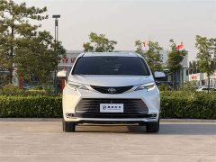 Toyota SIENNA 2.5L Hybrid Premium Edition - фото 2